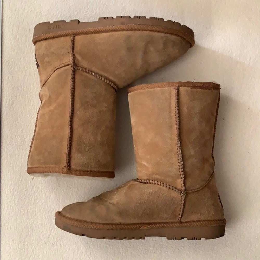Girls LAMO Sheepskin Boots